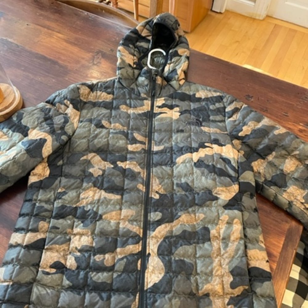 Northface Thermoball Men's Jacket, size L